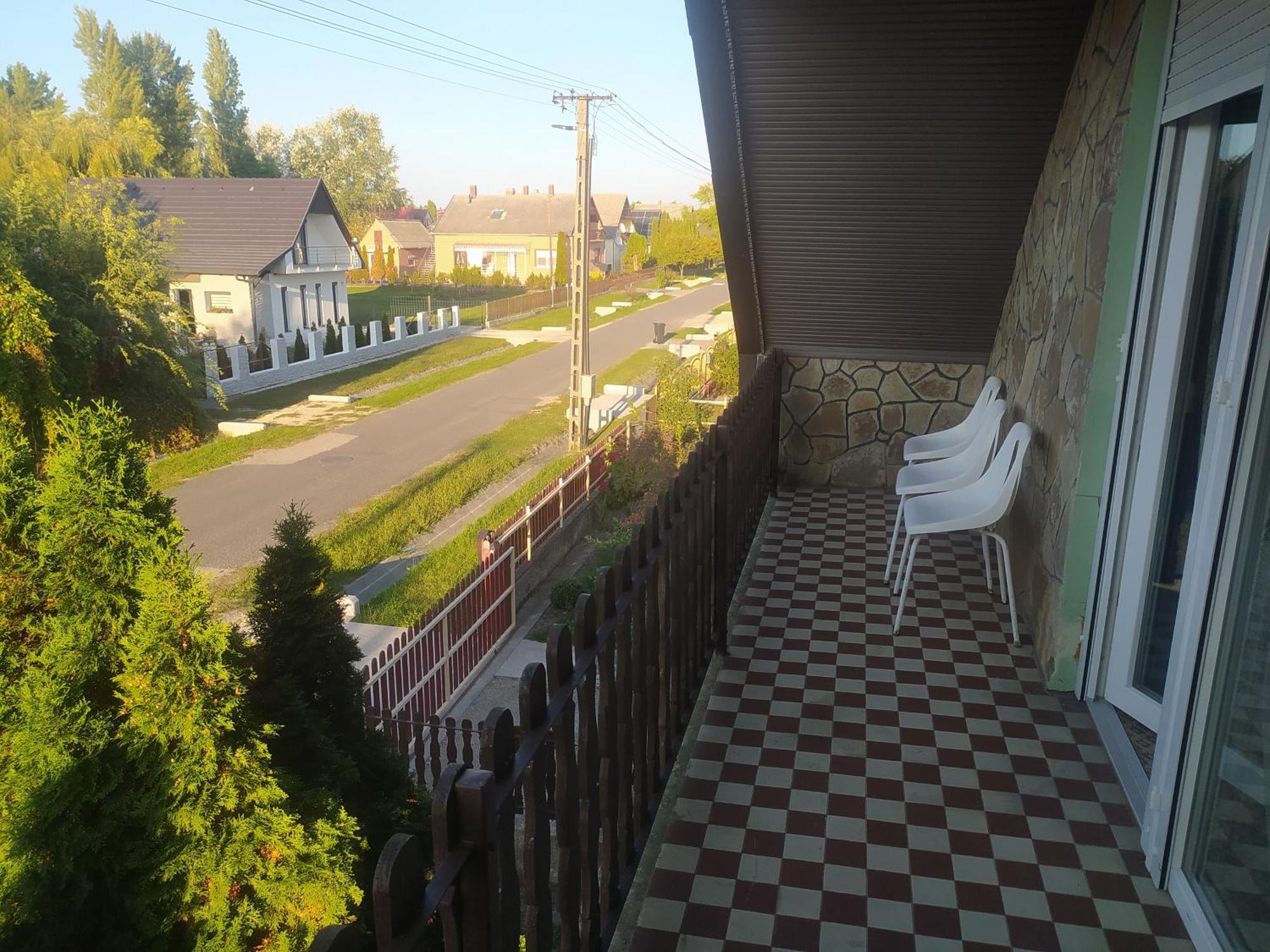 Etus Vendeghaz 2 Villa Balatonfenyves Exterior foto